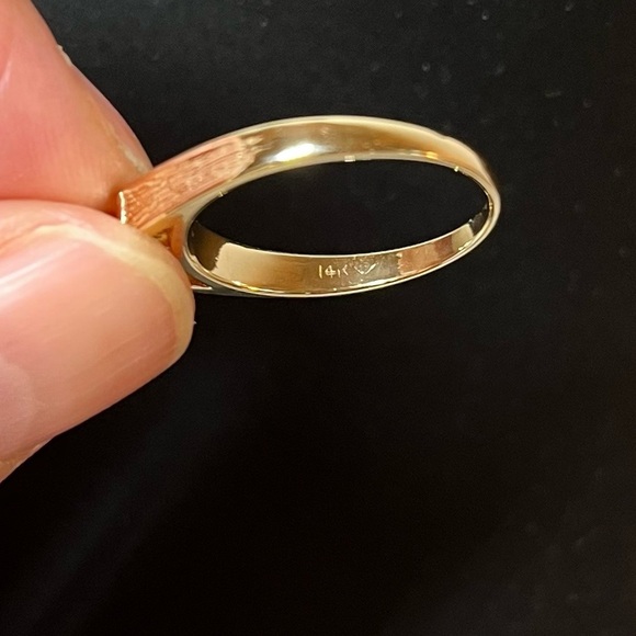 14K Gold engagement & wedding ring set. .20ct VS G. & 1.5mm cut Diamond - Picture 11 of 13